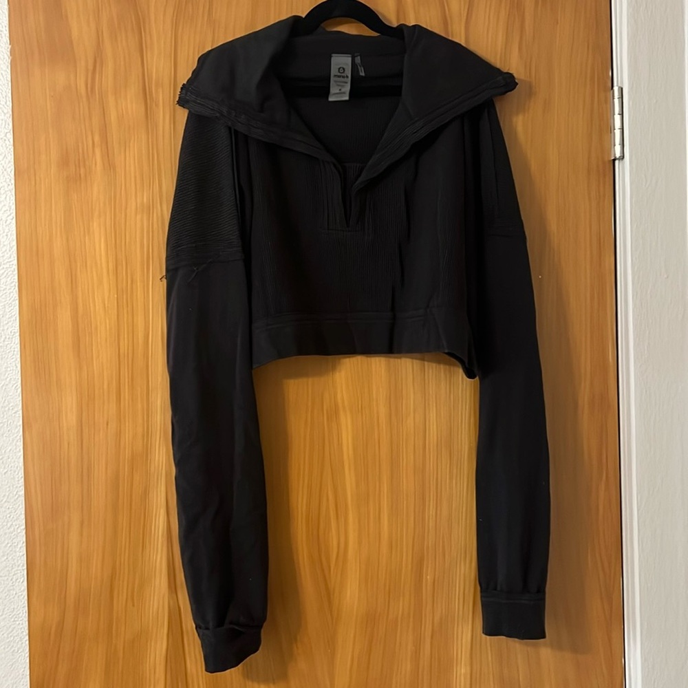 Mono b Waffle-Knit V-Neck Cropped Pullover